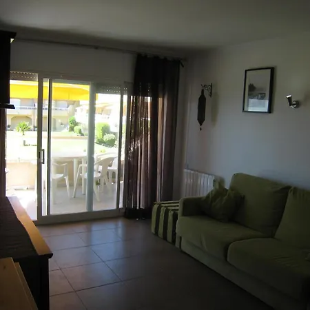 Estudio Renovado Con Acceso Directo A La Playa, Piscina Y Jardin En - Es-323-35 *